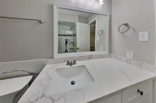 14118 Barkerview Court, Houston, TX 77084