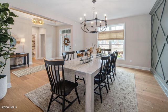 18 Dahlia Drive, Clifton Park, NY 12065