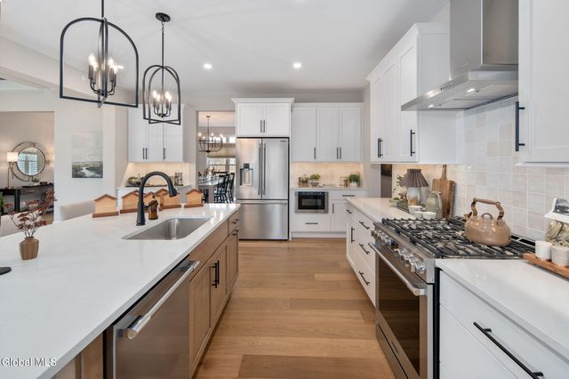 18 Dahlia Drive, Clifton Park, NY 12065