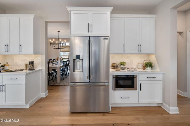 18 Dahlia Drive, Clifton Park, NY 12065