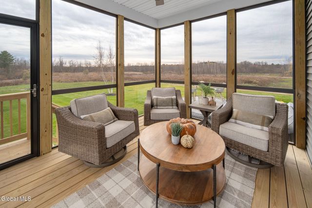 18 Dahlia Drive, Clifton Park, NY 12065