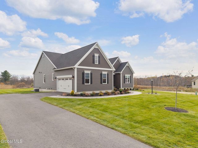 18 Dahlia Drive, Clifton Park, NY 12065