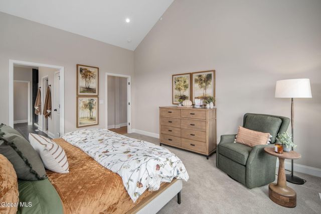 18 Dahlia Drive, Clifton Park, NY 12065