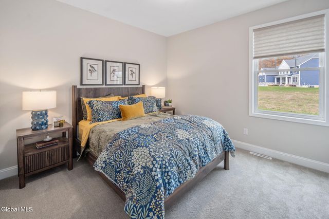 18 Dahlia Drive, Clifton Park, NY 12065