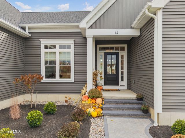 18 Dahlia Drive, Clifton Park, NY 12065