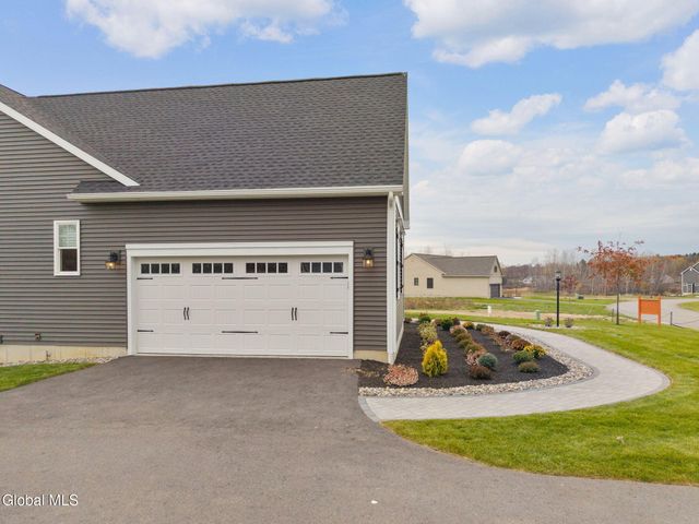 18 Dahlia Drive, Clifton Park, NY 12065