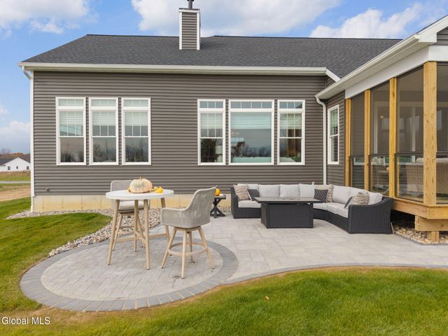 18 Dahlia Drive, Clifton Park, NY 12065