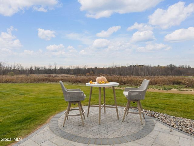 18 Dahlia Drive, Clifton Park, NY 12065