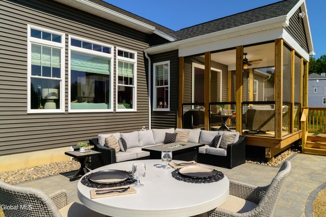 18 Dahlia Drive, Clifton Park, NY 12065