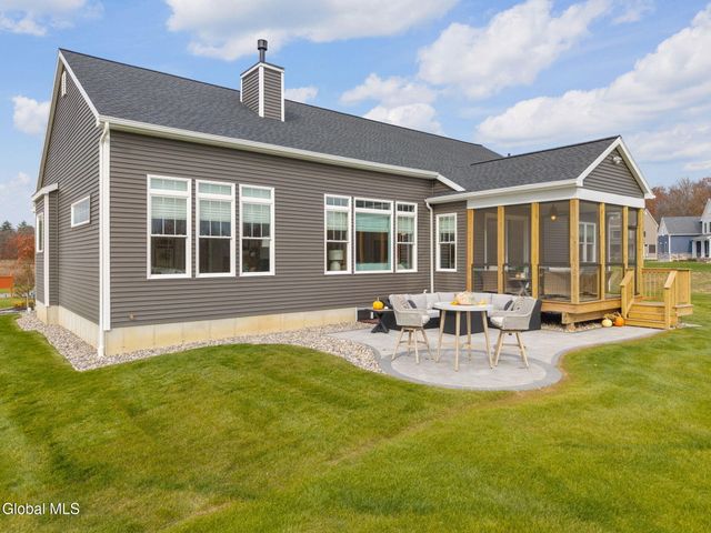 18 Dahlia Drive, Clifton Park, NY 12065