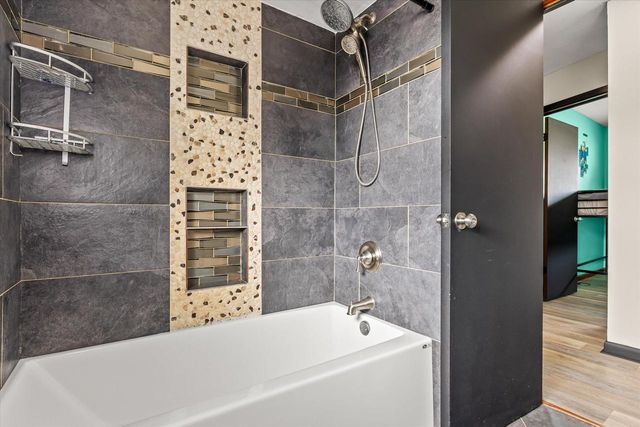 4871 N 108th STREET, Milwaukee, WI 53225