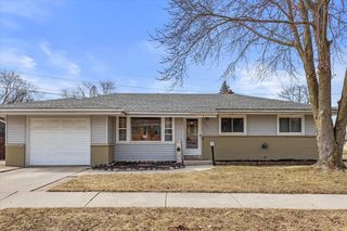 4871 N 108th STREET, Milwaukee, WI 53225