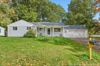 4554 Bekinshire Drive NW, Comstock Park, MI 49321