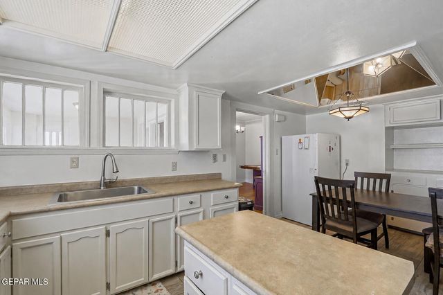 510 Mockingbird Road, El Paso, TX 79907