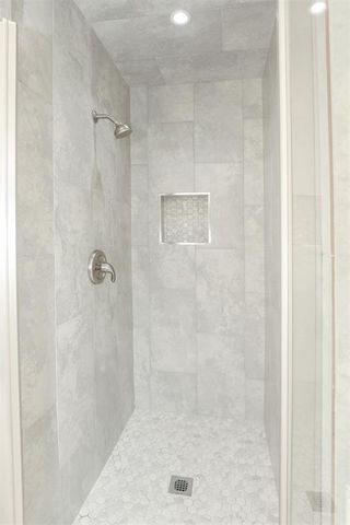 1814 E Sherwood Terrace, Mustang, OK 73064