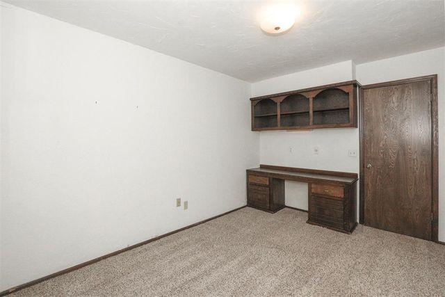 1814 E Sherwood Terrace, Mustang, OK 73064