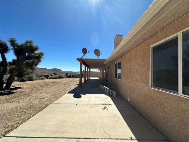 4426 E Oil Well, Phelan, CA 92371