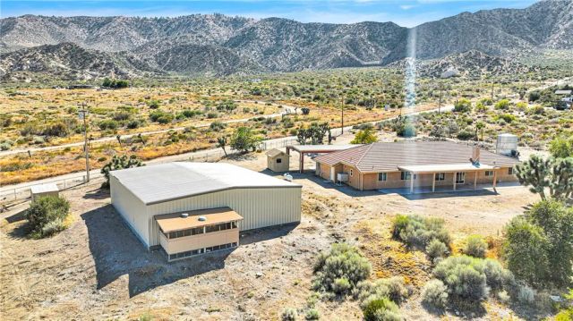 4426 E Oil Well, Phelan, CA 92371