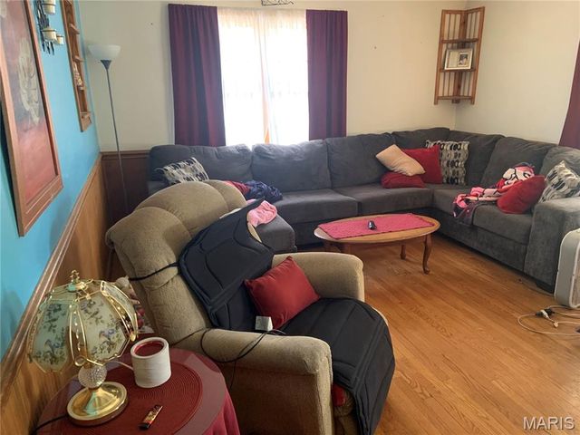 606 Monroe Street, East Alton, IL 62024