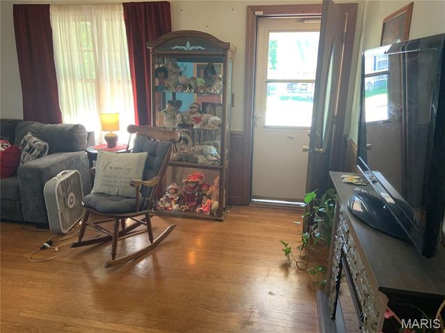 606 Monroe Street, East Alton, IL 62024