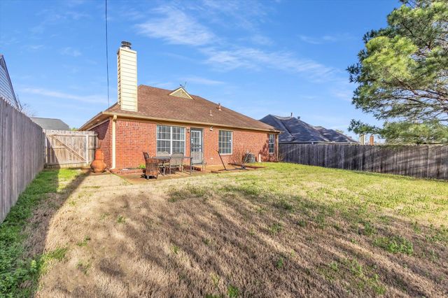 990 JESSICA LAUREN DR, Cordova, TN 38018