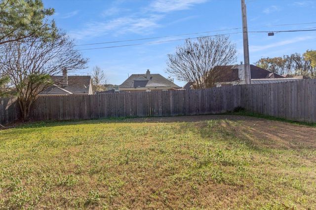 990 JESSICA LAUREN DR, Cordova, TN 38018