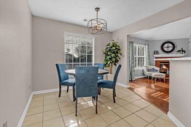 990 JESSICA LAUREN DR, Cordova, TN 38018