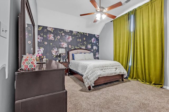 990 JESSICA LAUREN DR, Cordova, TN 38018