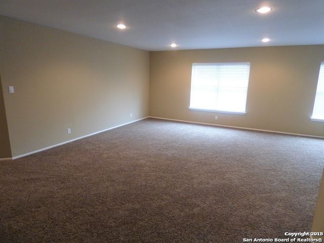 3207 SACKVILLE DR, San Antonio, TX 78247