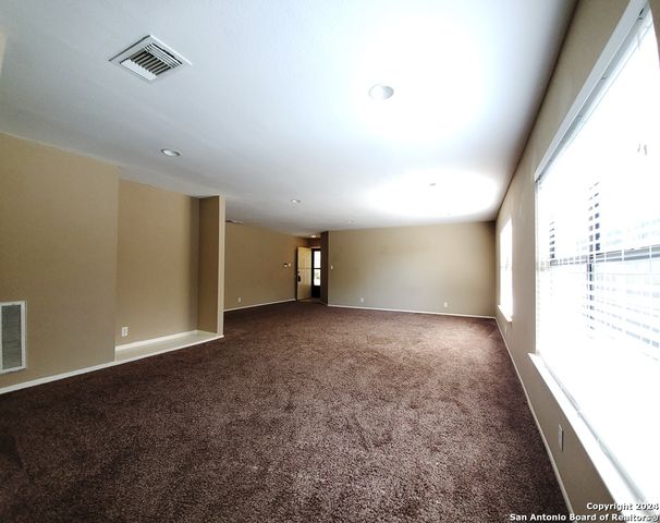 3207 SACKVILLE DR, San Antonio, TX 78247