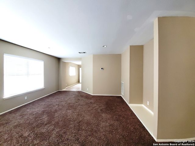 3207 SACKVILLE DR, San Antonio, TX 78247