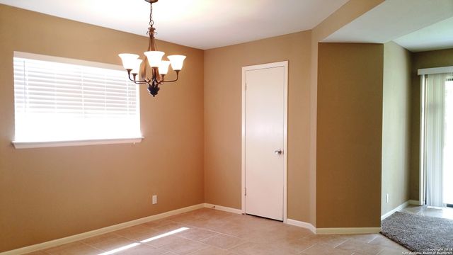 3207 SACKVILLE DR, San Antonio, TX 78247