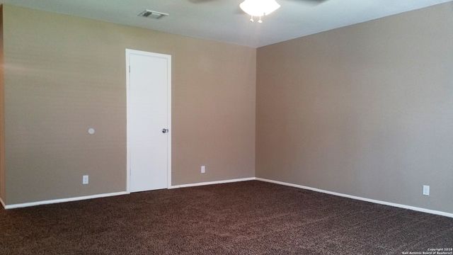 3207 SACKVILLE DR, San Antonio, TX 78247