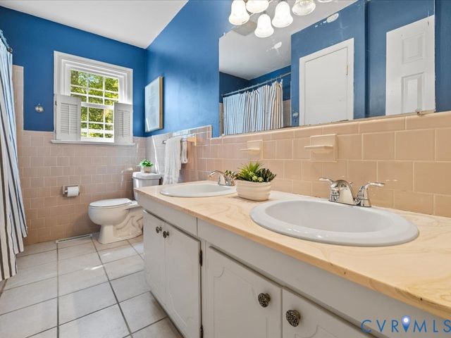 9317 Westmoor Cir, Henrico, VA 23229