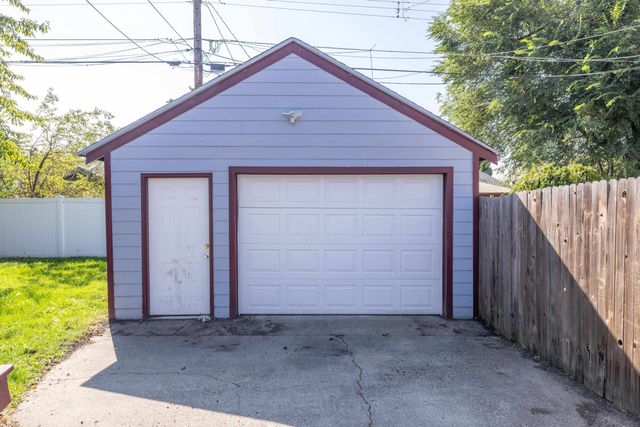 824 E Gordon Ave, Spokane, WA 99207