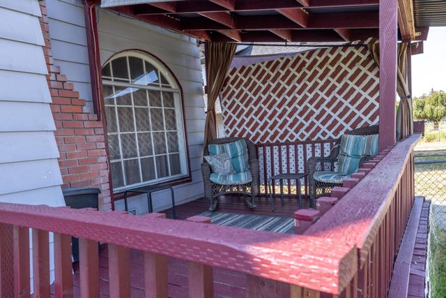 824 E Gordon Ave, Spokane, WA 99207