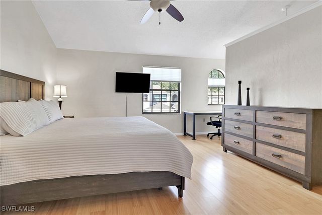 800 Meadowland DR 25-2, Naples, FL 34108