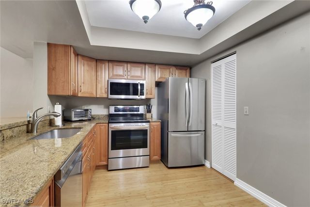 800 Meadowland DR 25-2, Naples, FL 34108