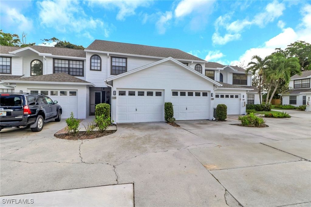 800 Meadowland DR 25-2, Naples, FL 34108