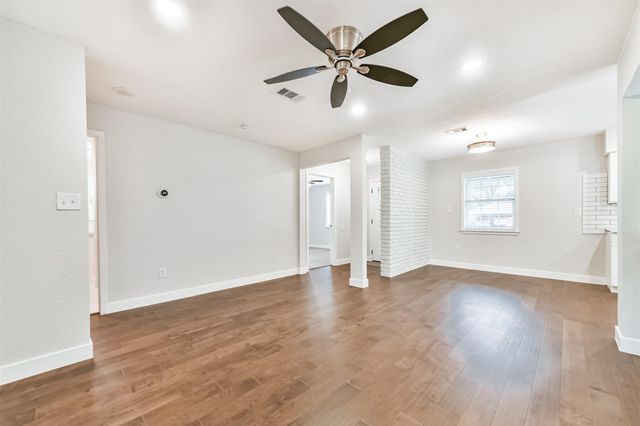 10202 Elmhurst Street, Houston, TX 77075