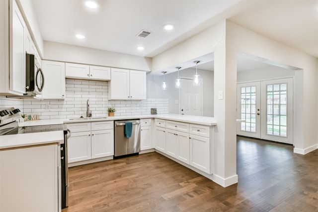 10202 Elmhurst Street, Houston, TX 77075