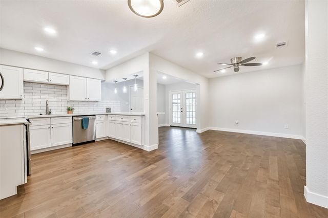 10202 Elmhurst Street, Houston, TX 77075