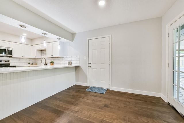 10202 Elmhurst Street, Houston, TX 77075