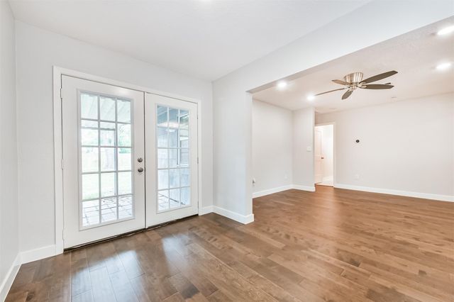 10202 Elmhurst Street, Houston, TX 77075