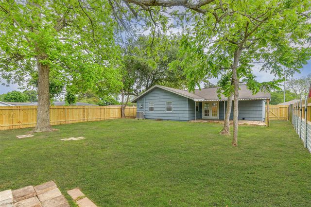 10202 Elmhurst Street, Houston, TX 77075