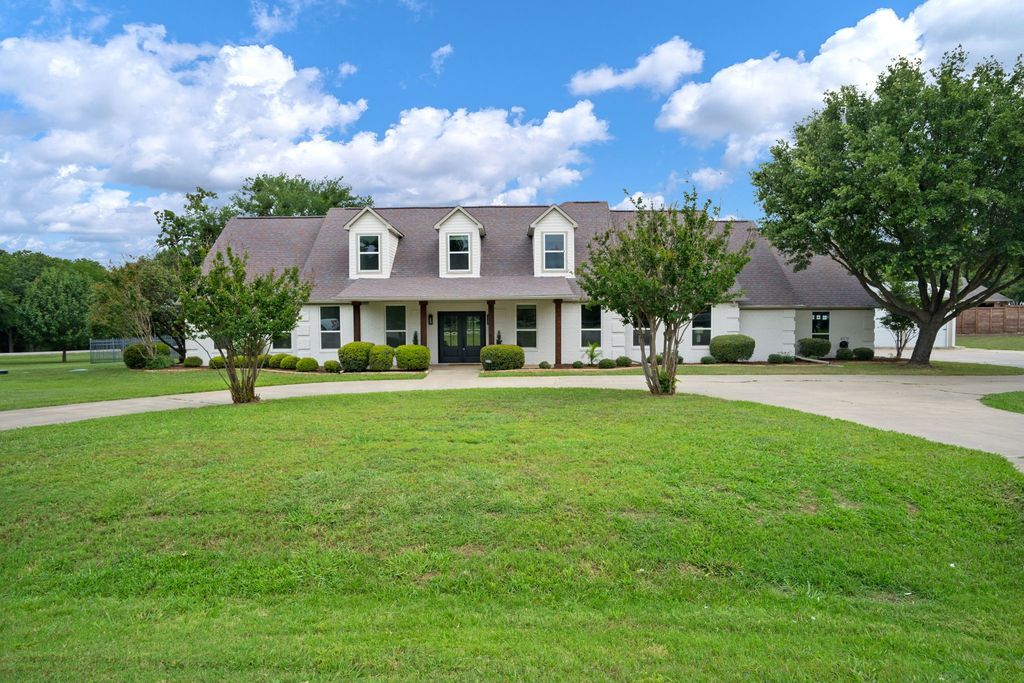 890 Topaz Lane, Oak Point, TX 75068