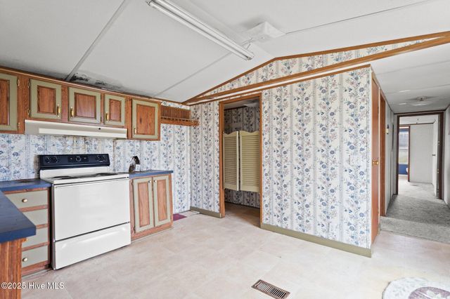 8331 Us Hwy 117, Willard, NC 28478