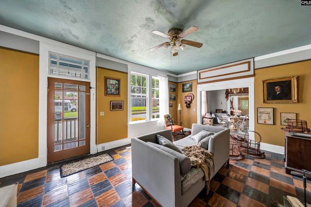 909 College Street, Newberry, SC 29108