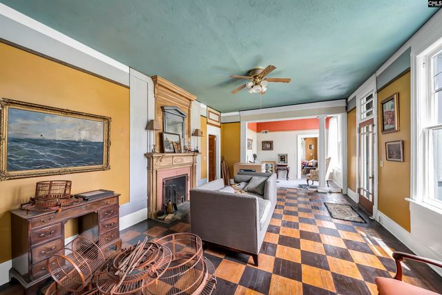 909 College Street, Newberry, SC 29108