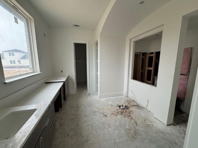 945 Groundwater Way, League City, TX 77546